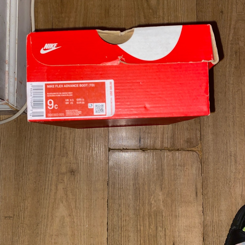 Nike snow boots